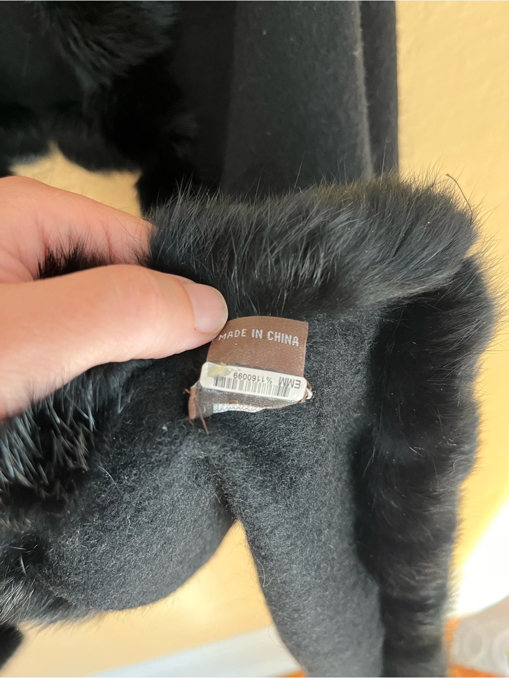 J. McLaughlin Black Genuine Wool Wrap with Faux Fur Trim - Picture 4 of 5